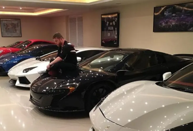 La lujosa colección de autos del Canelo Álvarez La lujosa colección de autos del Canelo Álvarez