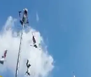 Volador de Papantla cae de 25 metros en ritual del Día de Muertos