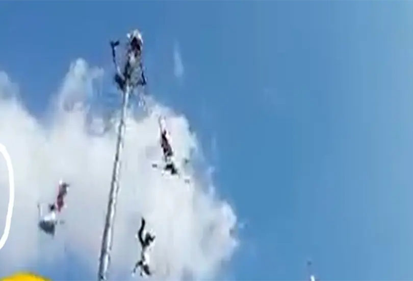 Volador de Papantla cae de 25 metros en ritual del D&iacute;a de Muertos