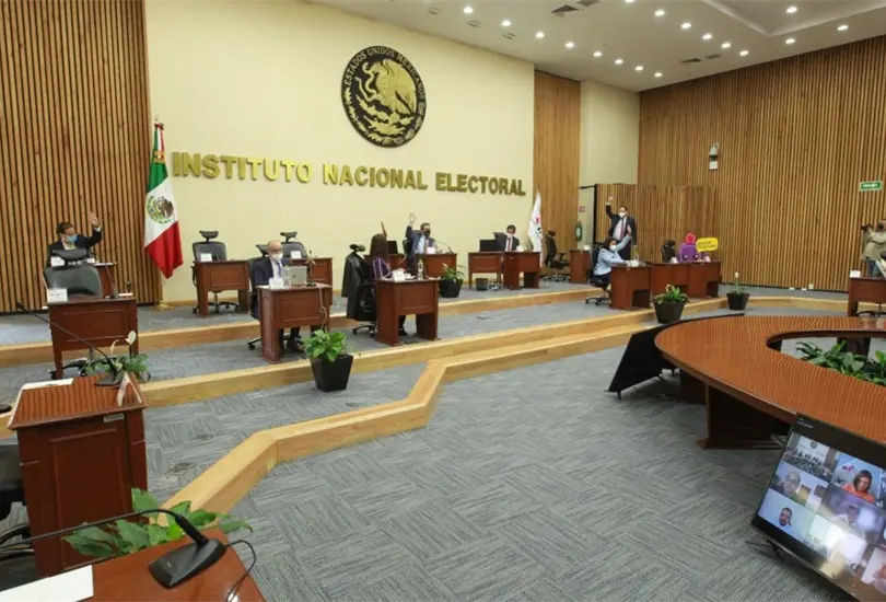 INE pospone la consulta de revocaci&oacute;n de mandato