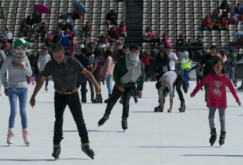 No habr&aacute; pista de hielo en el Z&oacute;calo, anuncia Claudia Sheinbaum 
