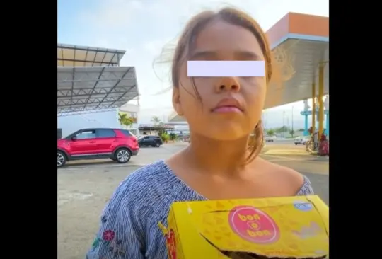 Niña vende dulces para comprarle una casa a sus papás; habla cuatro idiomas