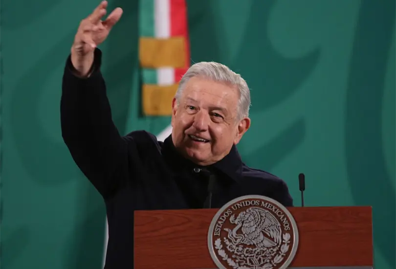 AMLO afirma que apoyar&aacute; al candidato de Morena que gane encuesta a la presidencia 
