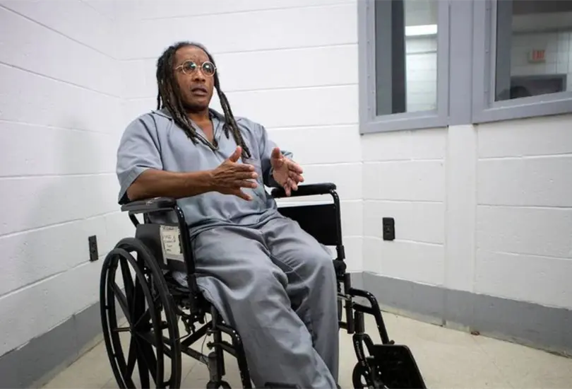 Liberan a afroestadounidense que pas&oacute; 43 a&ntilde;os preso por error