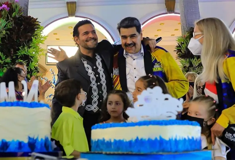 Las consecuencias que enfrenta Pablo Montero por cantarle a Maduro Las consecuencias que enfrenta Pablo Montero por cantarle a Maduro