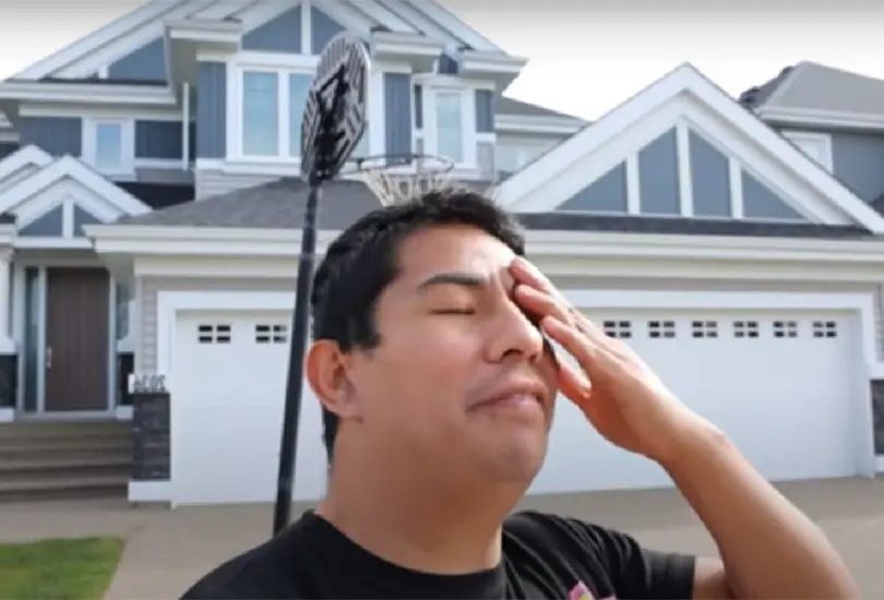 Mexicano presume la casa que se compró trabajando como albañil en Canadá Mexicano presume la casa que se compró trabajando como albañil en Canadá