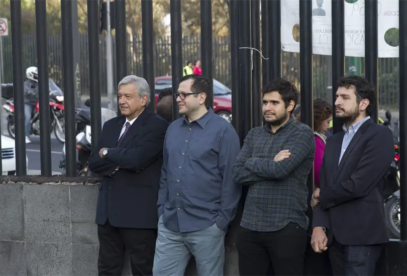 &iquest;A qu&eacute; se dedican los hijos de AMLO?