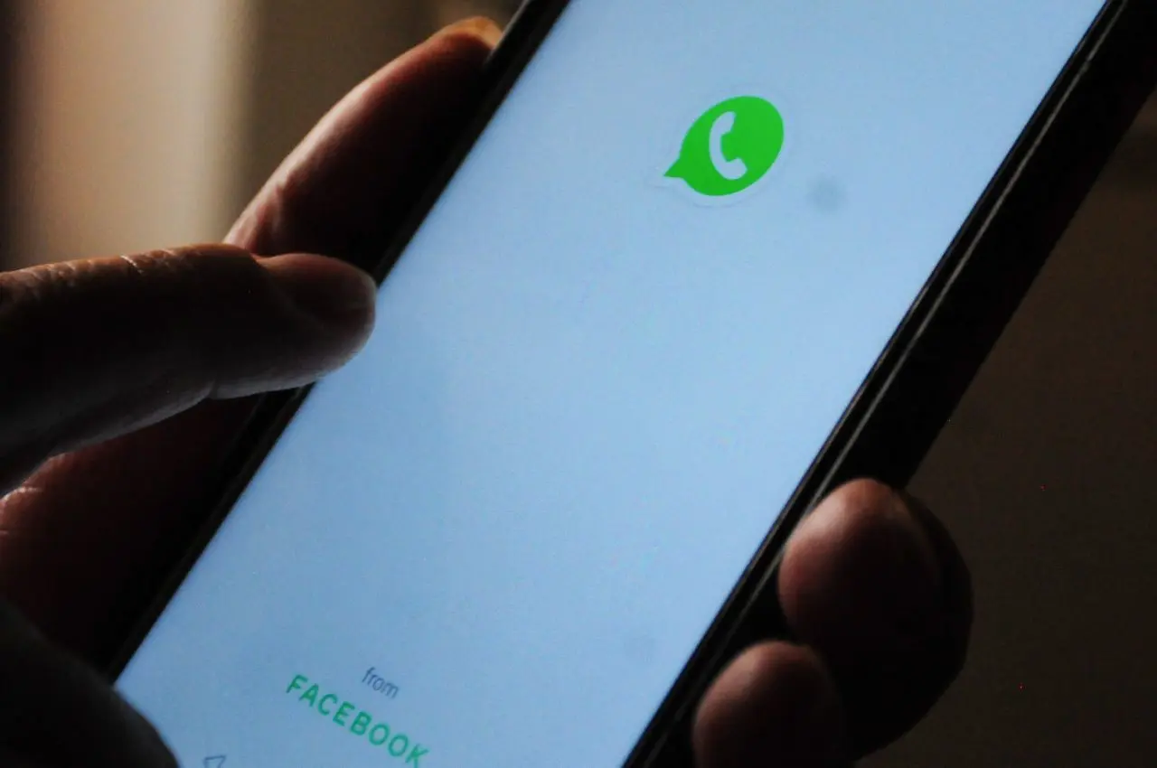 ¿Cómo evitar que mi cuenta de WhatsApp sea secuestrada? Foto: Cuartoscuro