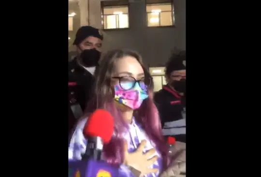 VIDEO: Estoy muy feliz porque ya estoy libre, dice YosStop tras salir de prisión