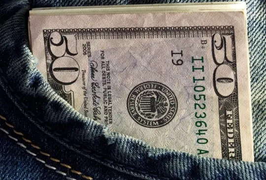 Así se cotiza e dólar hoy. Así se cotiza e dólar hoy.