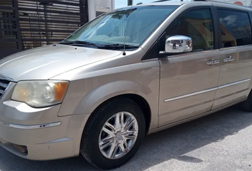 Joven pide ayuda para encontrar camioneta robada de su mam&aacute;; ten&iacute;a los regalos de Navidad 