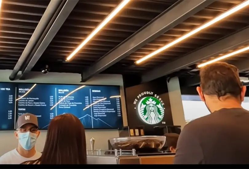 Starbucks pirata se vuelve un éxito en Venezuela Starbucks pirata se vuelve un éxito en Venezuela