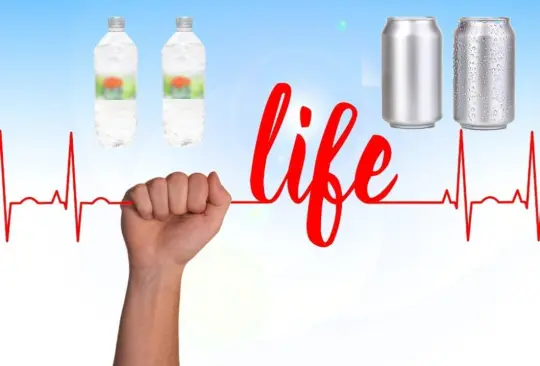 Profeco anuncia cuáles son las aguas que tienen más azúcar que los refrescos