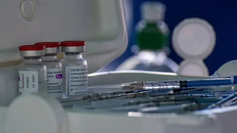 &iquest;Es seguro combinar AstraZeneca con otras vacunas? Esto dicen especialistas