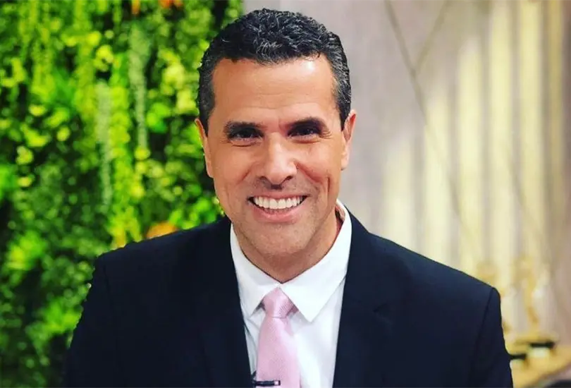 Marco Antonio Regil aclara si es gay y por qué nunca se ha casado Marco Antonio Regil aclara si es gay y por qué nunca se ha casado