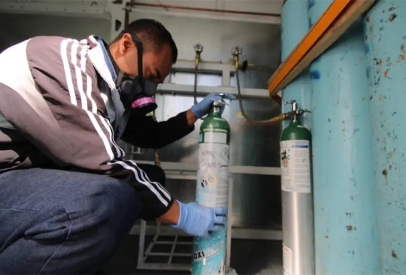Alertan sobre peligros de ox&iacute;geno industrial en pacientes con COVID-19