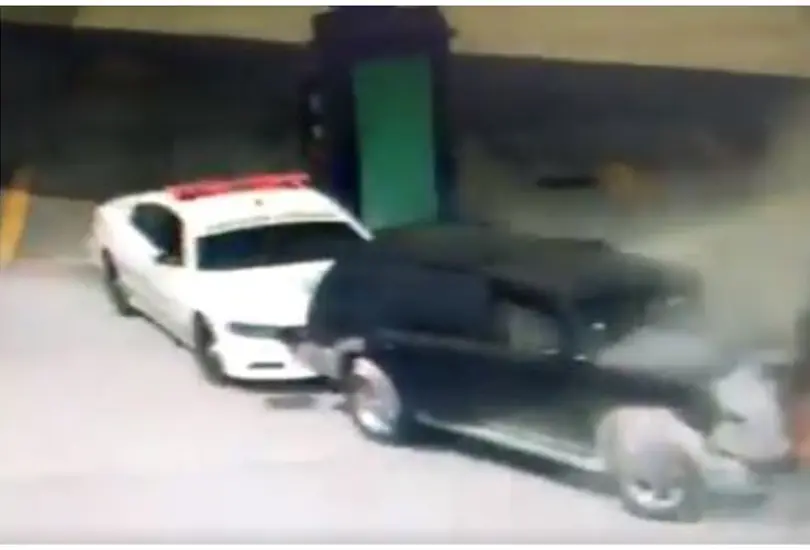 Guardia Nacional empuja camioneta y evita explosión en gasolinera Guardia Nacional empuja camioneta y evita explosión en gasolinera