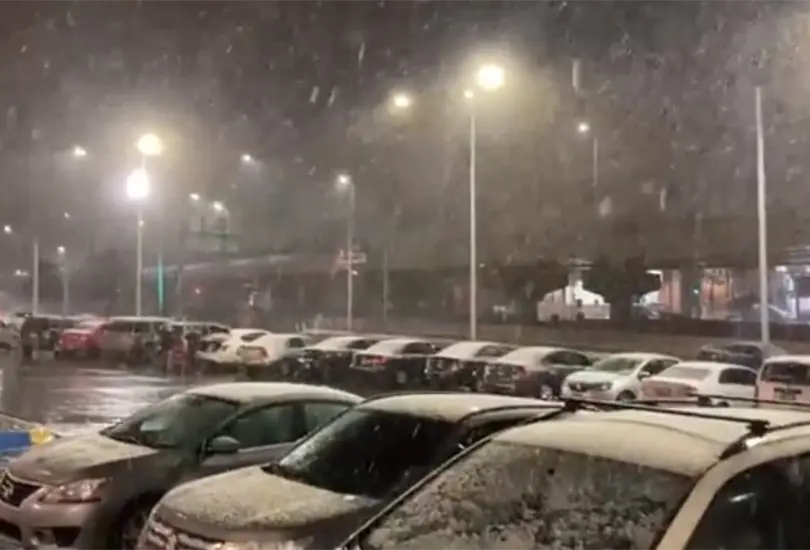 Nevadas sorprenden a habitantes del norte de México; activan alerta por frío en CDMX Nevadas sorprenden a habitantes del norte de México; activan alerta por frío en CDMX