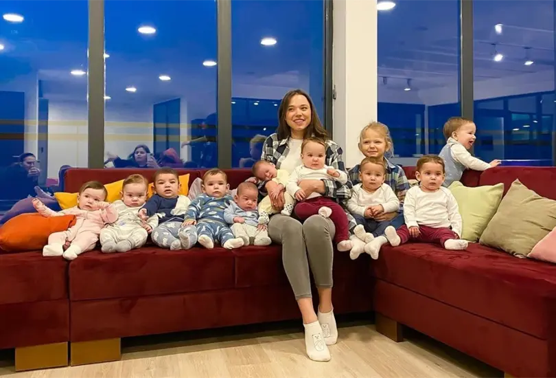 Tiene 11 hijos y anhela tener 100... apenas tiene 23 años Tiene 11 hijos y anhela tener 100... apenas tiene 23 años