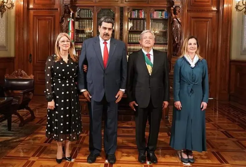 Maduro propone que Venezuela env&iacute;e gas a M&eacute;xico