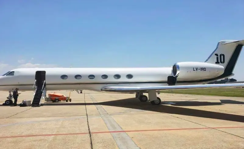 As&iacute; es el avi&oacute;n de Messi en el que el presidente de Argentina viaj&oacute; a M&eacute;xico