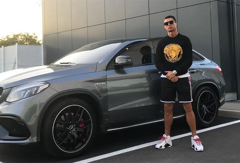 As&iacute; es la colecci&oacute;n de autos de Cristiano Ronaldo