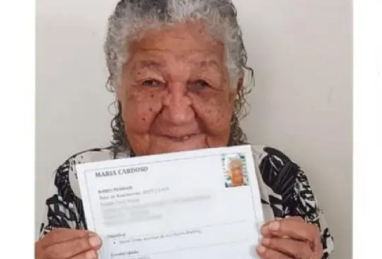 Abuelita de 101 años envía CV a empresa para no depender de su hija 