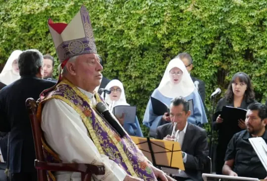 Hospitalizan al Cardenal Sandoval Íñiguez en Guadalajara