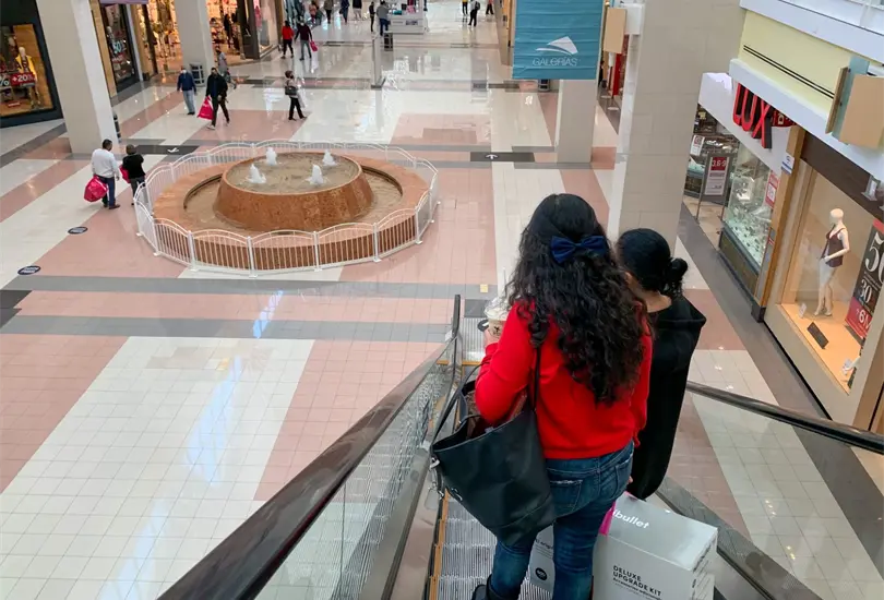 Plazas y centros comerciales en CDMX podrán reabrir las 24 horas Plazas y centros comerciales en CDMX podrán reabrir las 24 horas