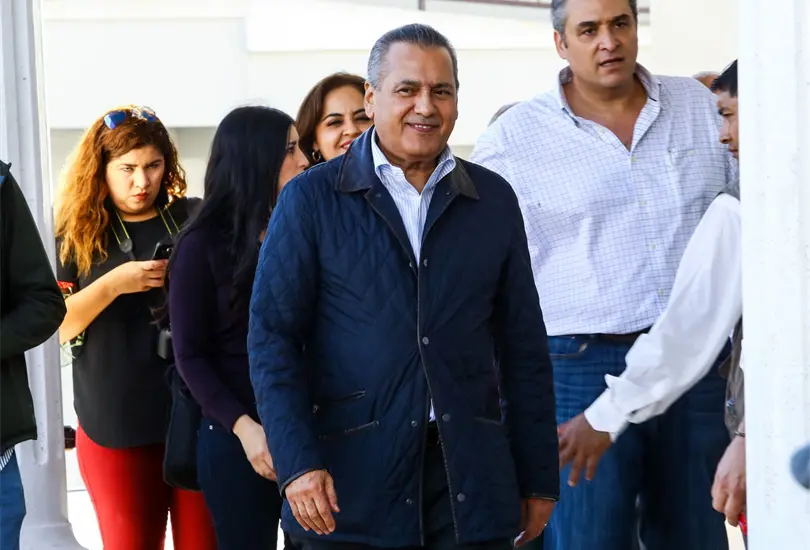 Los escándalos que rodean a Manlio Fabio Beltrones y su familia Los escándalos que rodean a Manlio Fabio Beltrones y su familia