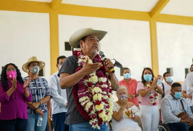 Félix Salgado Macedonio gana segunda encuesta y será candidato de Morena Félix Salgado Macedonio gana segunda encuesta y será candidato de Morena