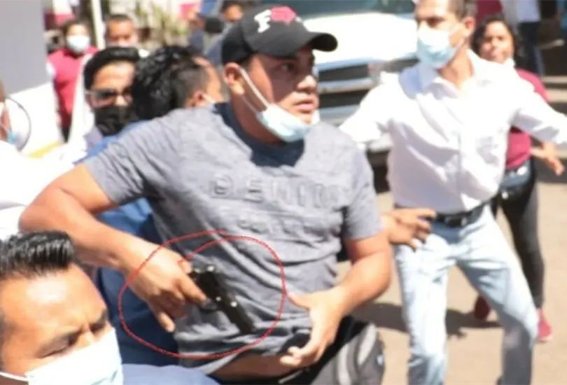 Encañonan a alcalde de Oaxaca por exigir vacunas contra COVID-19 Encañonan a alcalde de Oaxaca por exigir vacunas contra COVID-19