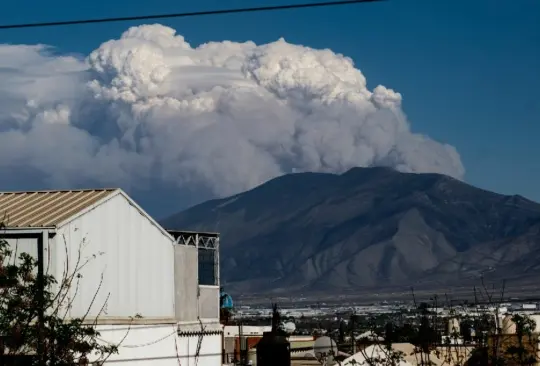 Las imágenes del fuerte incendio forestal en los límites entre Coahuila y Nuevo León