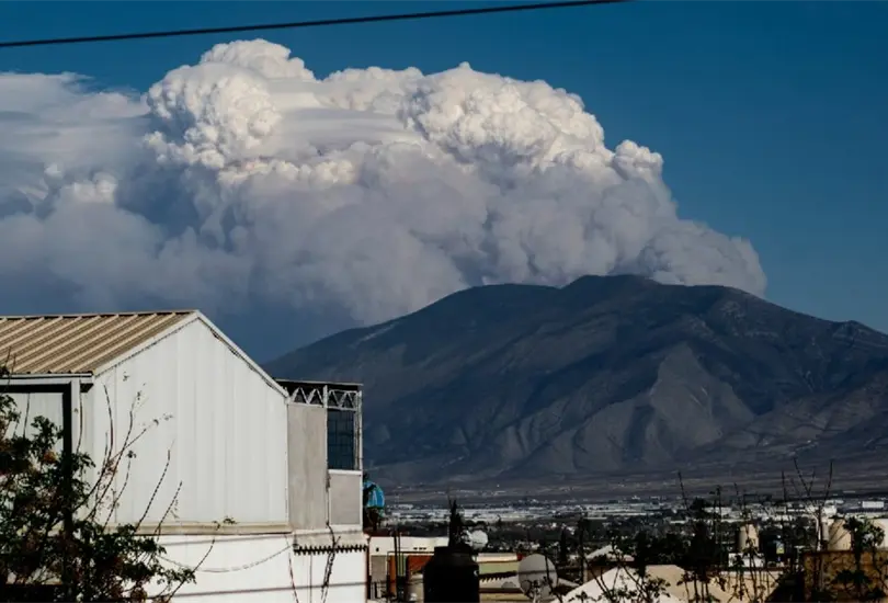 Las imágenes del fuerte incendio forestal en los límites entre Coahuila y Nuevo León Las imágenes del fuerte incendio forestal en los límites entre Coahuila y Nuevo León