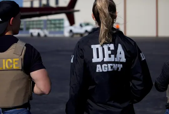 La DEA busca tres agentes que combatan el narcotráfico en México