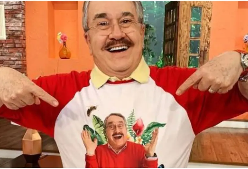 Pedrito Sola lanza playeras con su imagen Pedrito Sola lanza playeras con su imagen