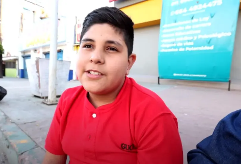 Niño del Oxxo cuenta la verdad detrás del famoso video Niño del Oxxo cuenta la verdad detrás del famoso video