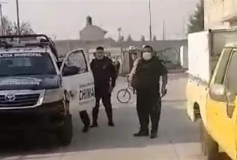 Durante persecuci&oacute;n, polic&iacute;as de Chimalhuac&aacute;n hieren a adulta mayor