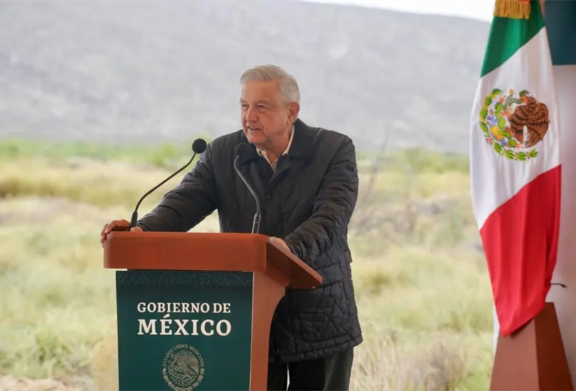 Recomienda que ya no se tomen caguamas, dice AMLO en burla a Anaya