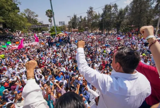 En mega marcha, Salgado Macedonio amenaza con demandar a consejeros del INE En mega marcha, Salgado Macedonio amenaza con demandar a consejeros del INE