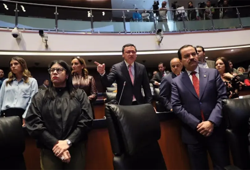 Comparten contenido er&oacute;tico en Twitter de senadores del PRI; acusan hackeo