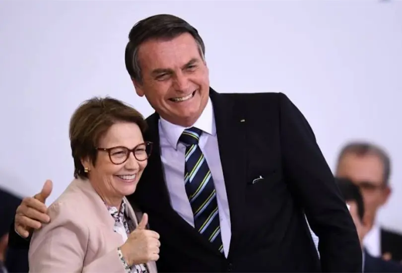Presidente de Brasil exige que dejen de lloriquear por el COVID-19