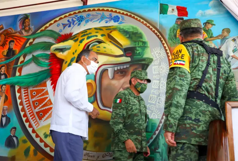 Plasma el artista Javier T&eacute;llez esp&iacute;ritu de las Fuerzas Armadas en mural La Patria es Primero
