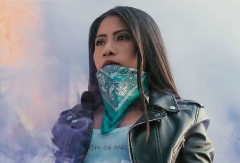 Yalitza Aparicio exige a AMLO acabar con la impunidad en feminicidios