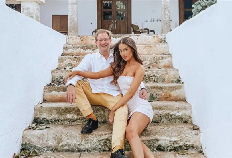 Me siento amenazada, dice esposa de Roemer tras protestas de mujeres Me siento amenazada, dice esposa de Roemer tras protestas de mujeres
