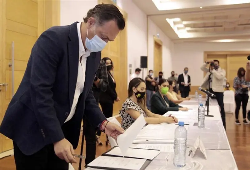 Candidatos de Quer&eacute;taro firman pacto de civilidad, sin Celia Maya