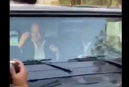 De traje y a bordo de una camioneta, Alonso Ancira sale del Reclusorio Norte De traje y a bordo de una camioneta, Alonso Ancira sale del Reclusorio Norte