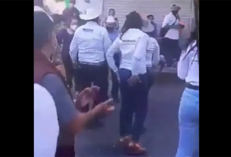 Es mentira, fue involuntario, asegura David Monreal sobre manoseo a candidata