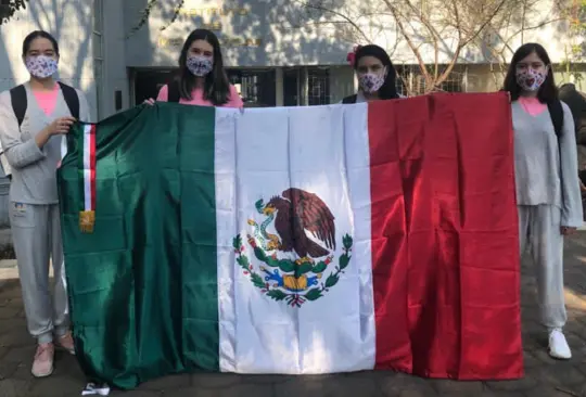 Mexicanas ganan cuatro medallas en Olimpiada Europea de Matemáticas Mexicanas ganan cuatro medallas en Olimpiada Europea de Matemáticas