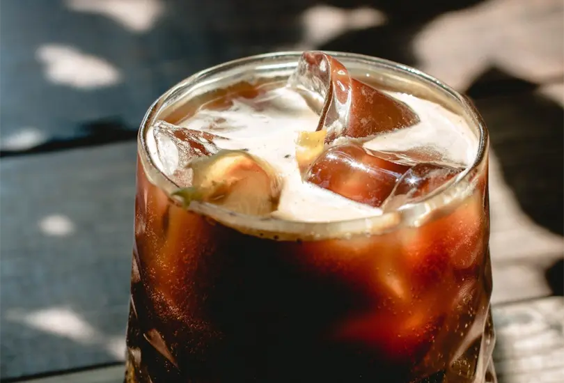 Cantinero sírveme una zarzaparrilla Cantinero sírveme una zarzaparrilla